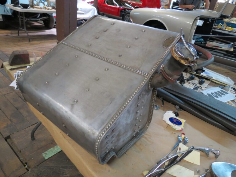 the-creative-workshop-etceterini-one-offs-and-racecars-0126