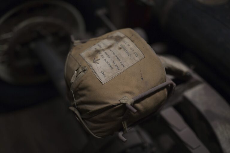 the-creative-workshop-coachbuilding-and-customs-0013