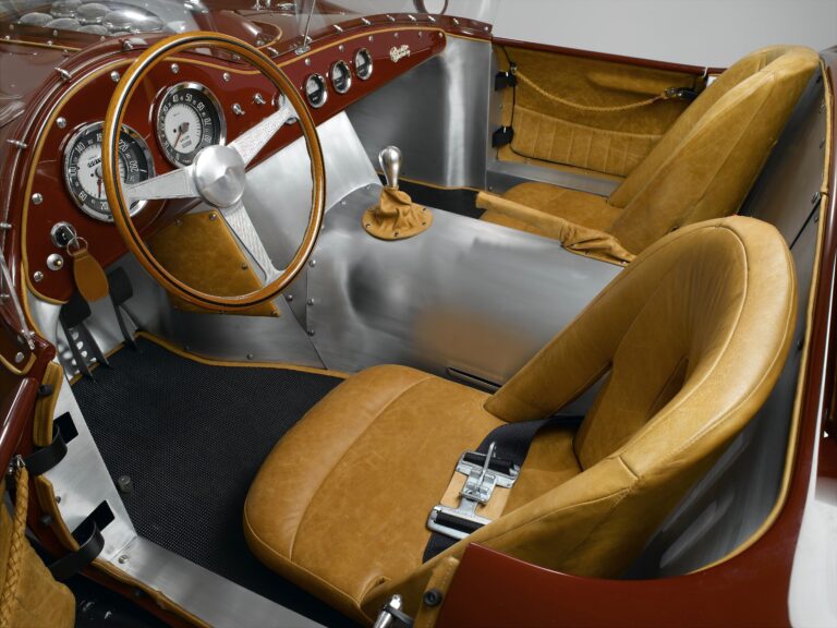 the-creative-workshop-coachbuilding-and-customs-0025