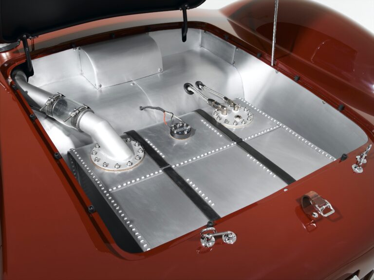 the-creative-workshop-coachbuilding-and-customs-0027