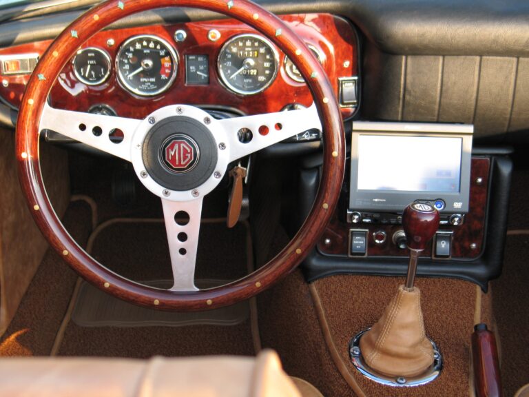 the-creative-workshop-coachbuilding-and-customs-0071