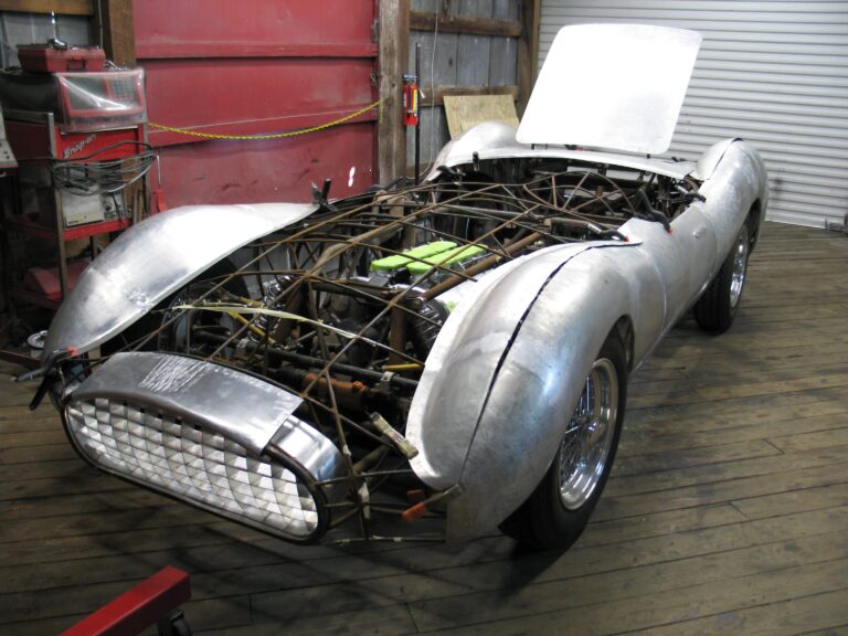 the-creative-workshop-coachbuilding-and-customs-0085