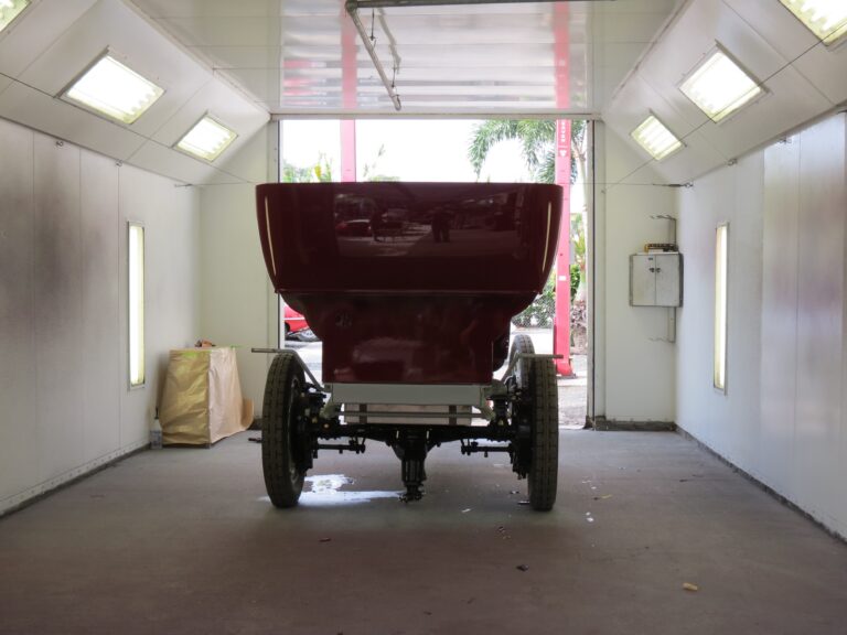 the-creative-workshop-coachbuilding-and-customs-0105