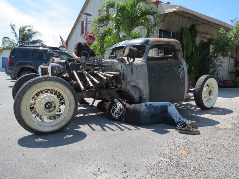 the-creative-workshop-coachbuilding-and-customs-0115