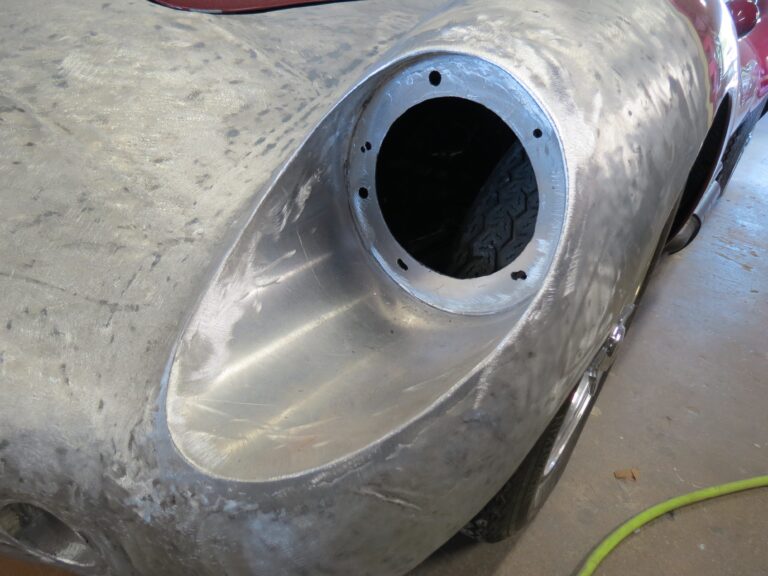 the-creative-workshop-coachbuilding-and-customs-0118