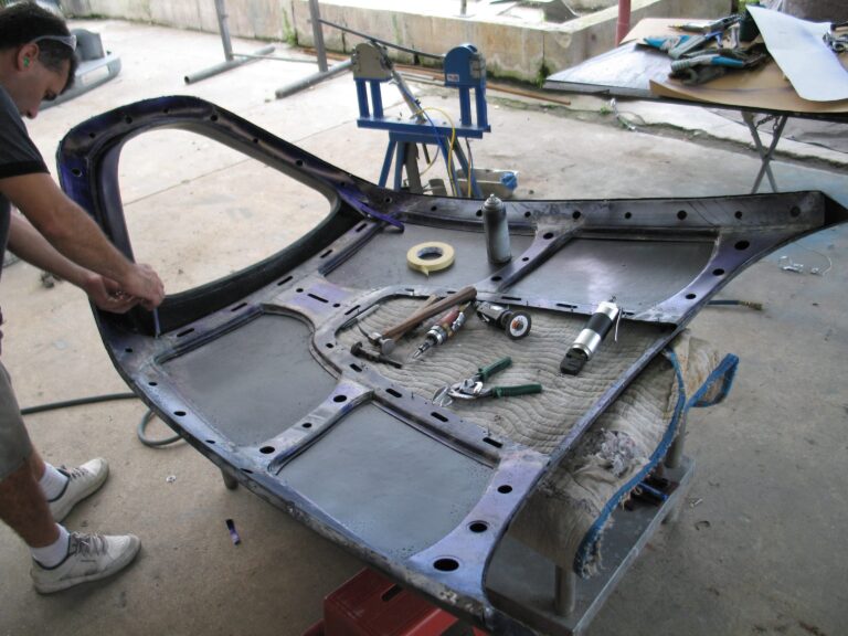 the-creative-workshop-coachbuilding-and-customs-0131