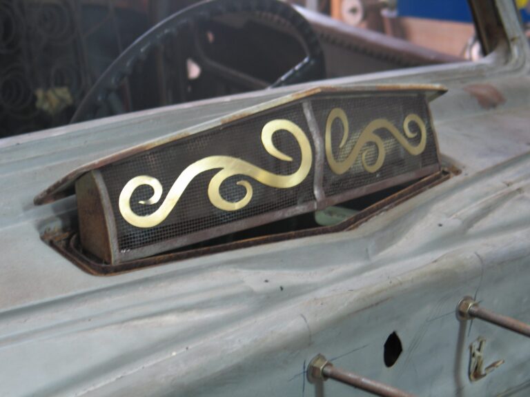 the-creative-workshop-coachbuilding-and-customs-0138