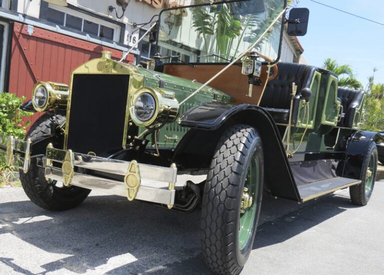 the-creative-workshop-coachbuilding-and-customs-0140