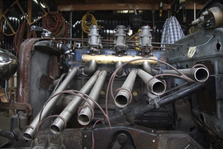 the-creative-workshop-coachbuilding-and-customs-0154