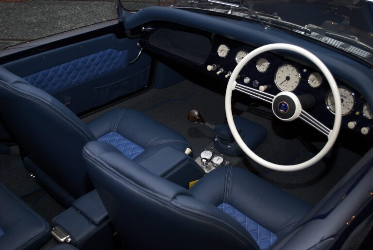 the-creative-workshop-coachbuilding-and-customs-0160